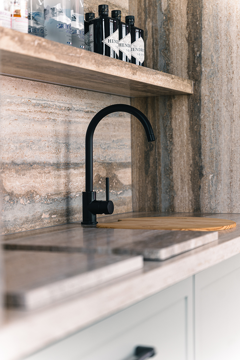 Striato Travertine